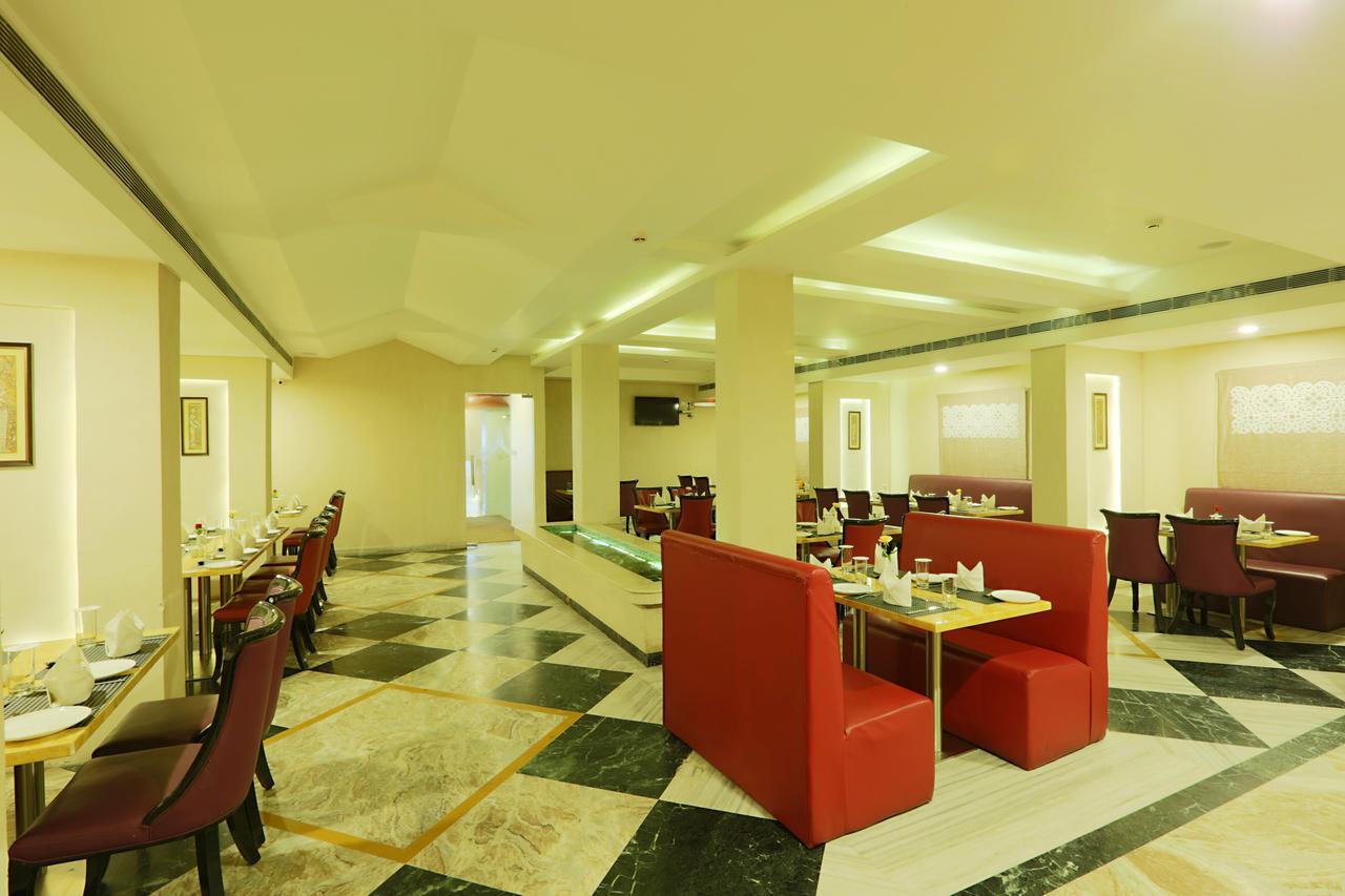 Hotel D Courtyard Guwahati Luaran gambar